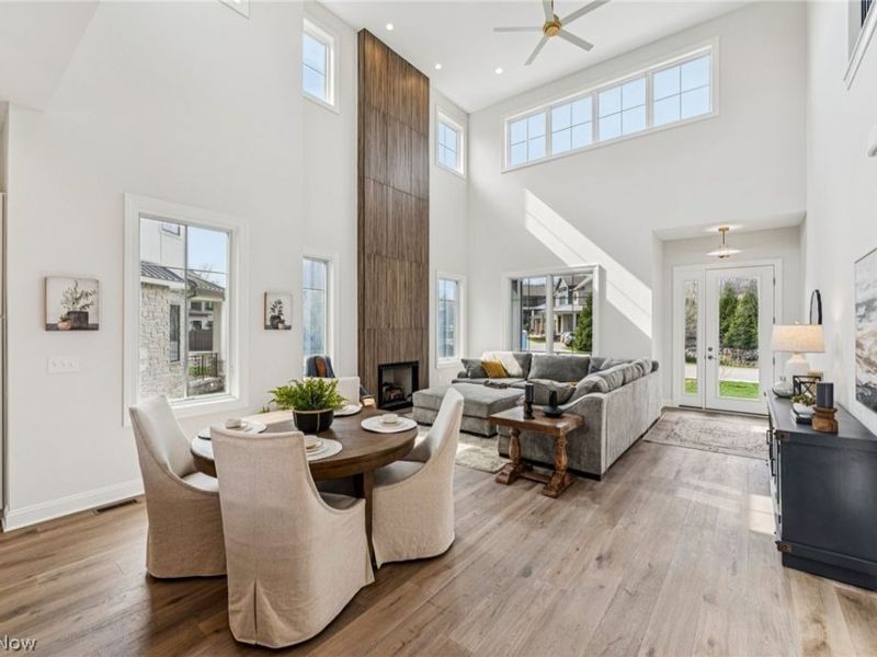 2405 Edgewood Trace, Pepper Pike, OH 44124 Photo 3