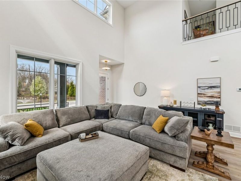 2405 Edgewood Trace, Pepper Pike, OH 44124 Photo 4