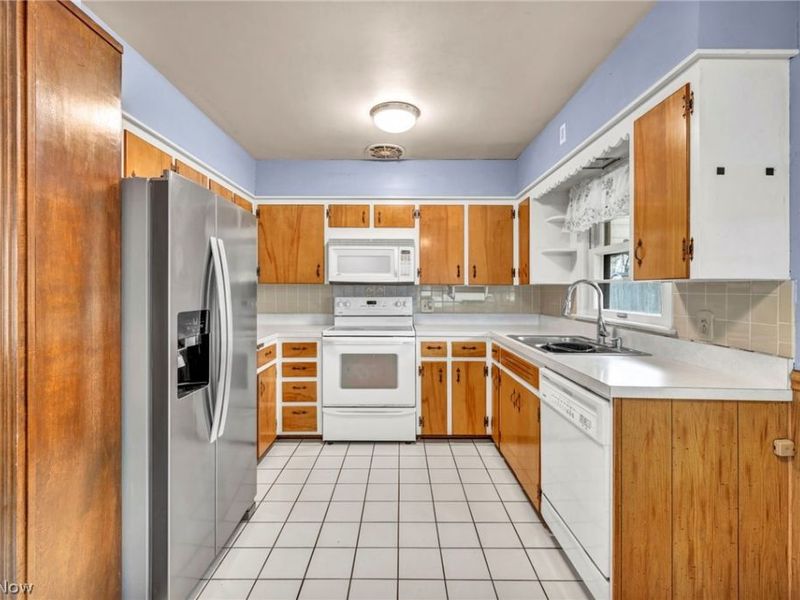 2676 Christensen Avenue , Akron, OH 44314 Photo 16