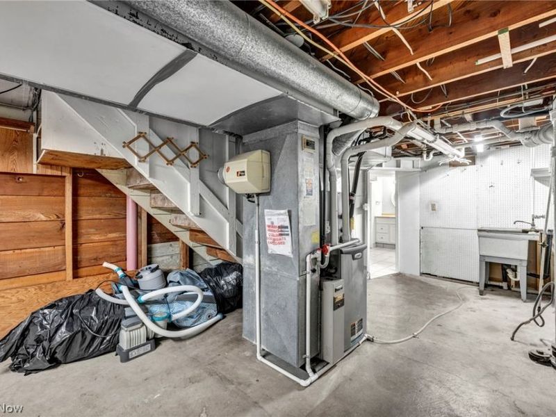 2676 Christensen Avenue , Akron, OH 44314 Photo 39