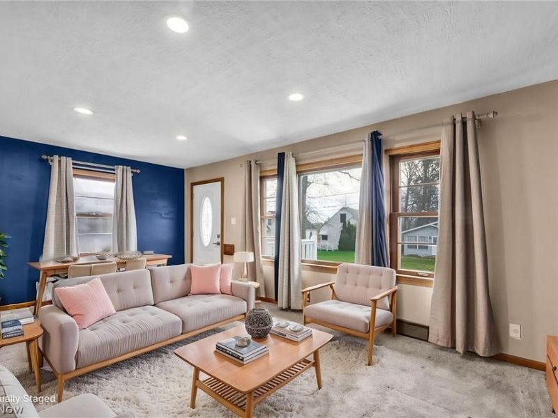 2676 Christensen Avenue , Akron, OH 44314 Photo 9