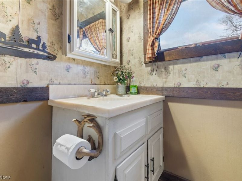 2377 Greensburg Road, North Canton, OH 44720 Photo 22