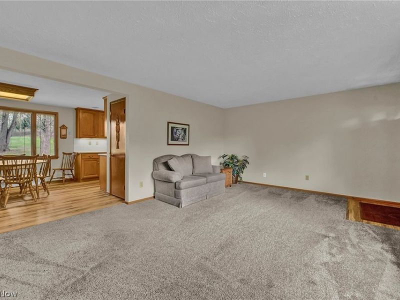 5637 Griffith Avenue NW, North Canton, OH 44720 Photo 14