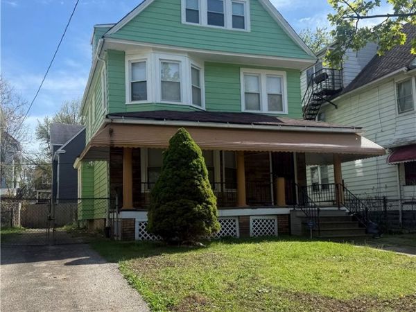10318 Somerset Avenue , Cleveland, OH 44108