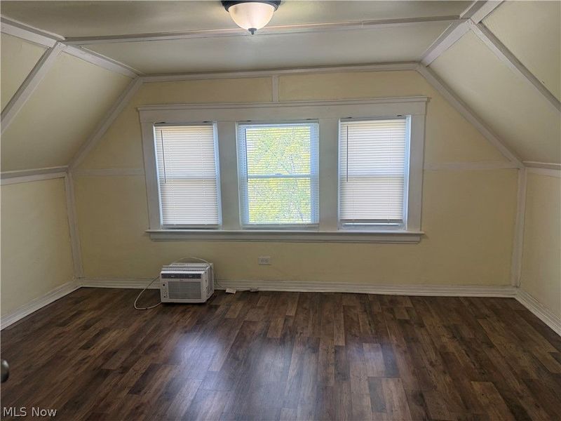 10318 Somerset Avenue , Cleveland, OH 44108 Photo 13