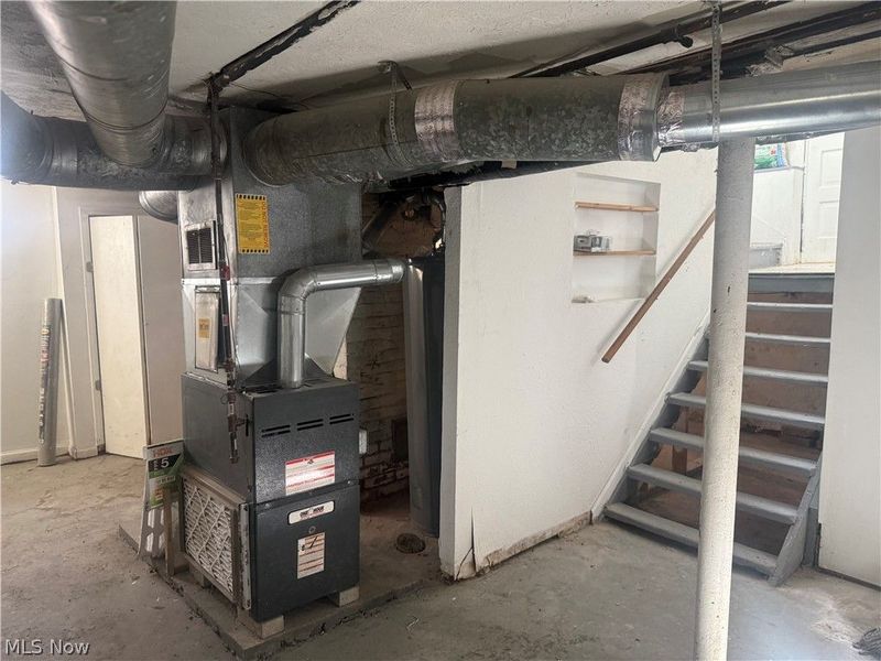 10318 Somerset Avenue , Cleveland, OH 44108 Photo 17