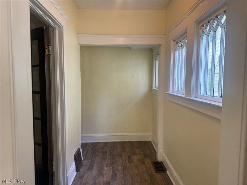 10318 Somerset Avenue , Cleveland, OH 44108 Photo 2