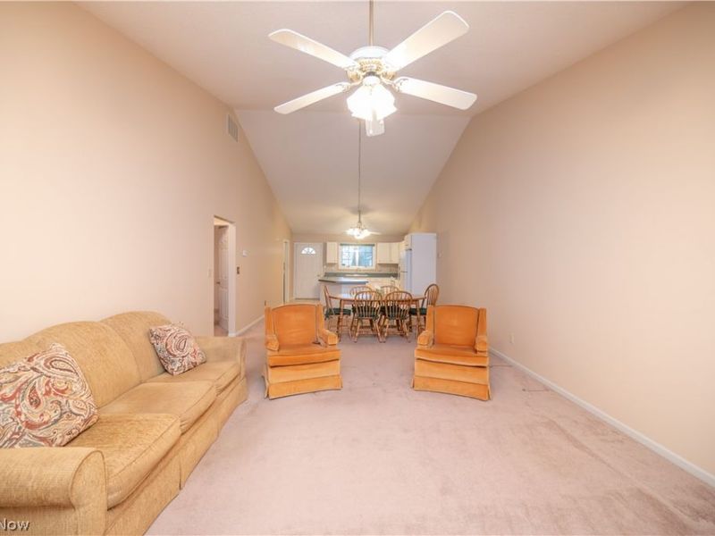 521 Wilcox Lane , Unit B, Austintown, OH 44515 Photo 17