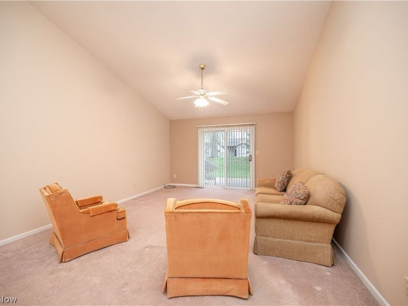 521 Wilcox Lane , Unit B, Austintown, OH 44515 Photo 18