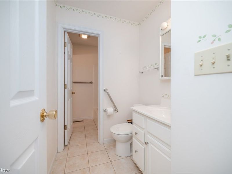 521 Wilcox Lane , Unit B, Austintown, OH 44515 Photo 23