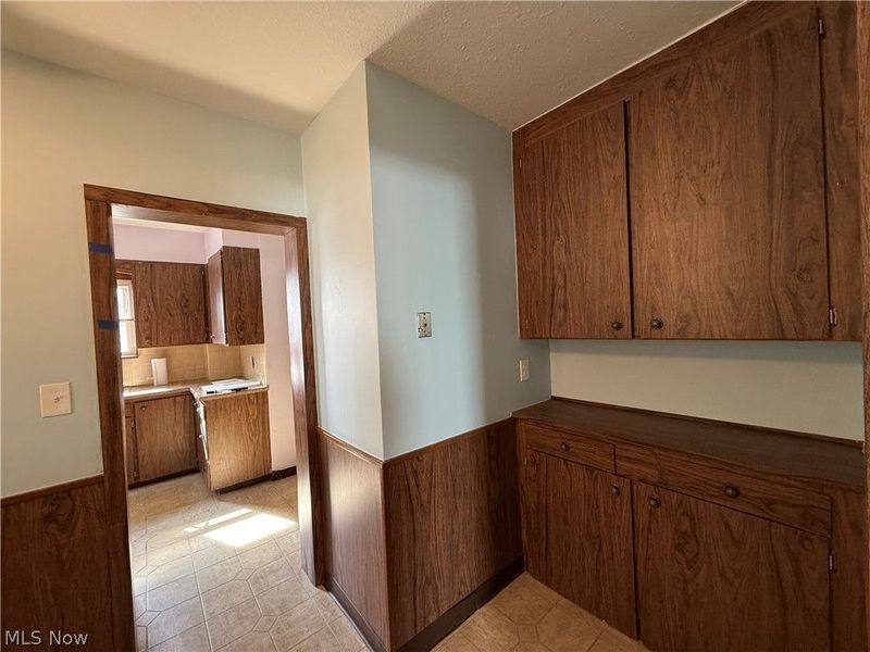 131 E 200th Street , Euclid, OH 44119 Photo 16