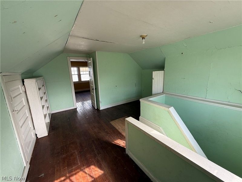 131 E 200th Street , Euclid, OH 44119 Photo 24