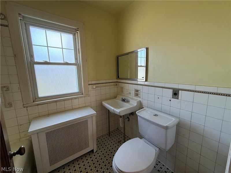 131 E 200th Street , Euclid, OH 44119 Photo 30