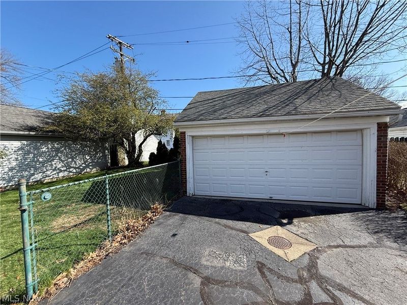 131 E 200th Street , Euclid, OH 44119 Photo 40