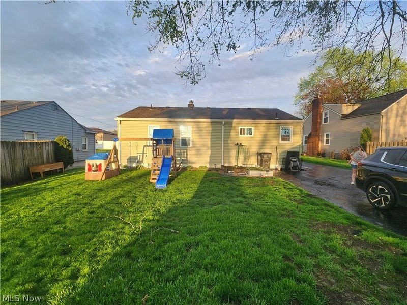 7352 Westview Drive , Youngstown, OH 44512 Photo 23