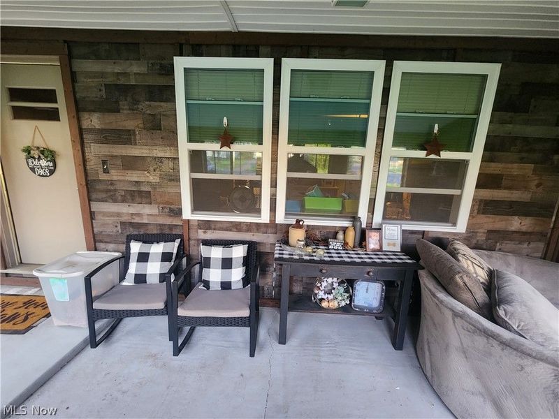 7352 Westview Drive , Youngstown, OH 44512 Photo 3