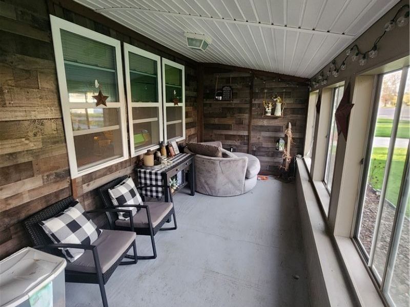 7352 Westview Drive , Youngstown, OH 44512 Photo 4