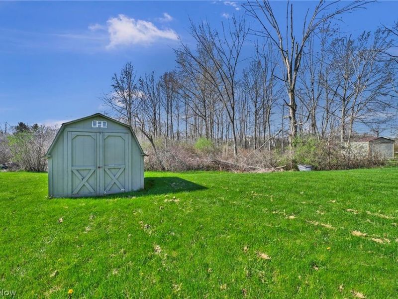 685 W Lake Street , Ravenna, OH 44266 Photo 23