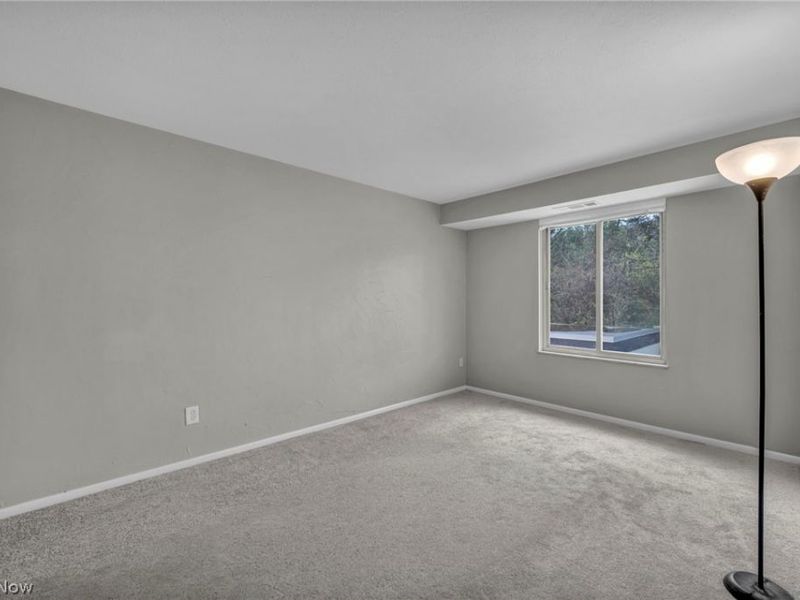 8583 N Akins Road , Unit 202, North Royalton, OH 44133 Photo 28