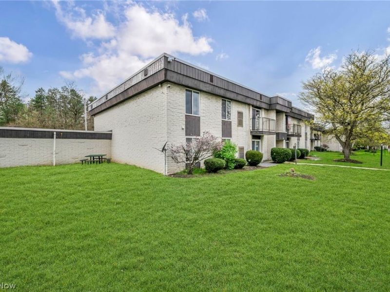 8583 N Akins Road , Unit 202, North Royalton, OH 44133 Photo 48