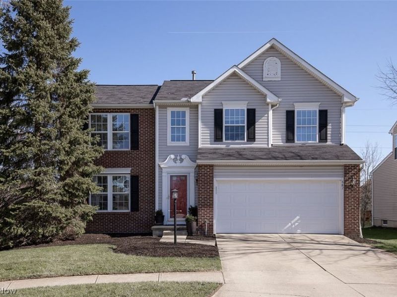 887 Woodfield Lane , Brunswick, OH 44212 Photo 1