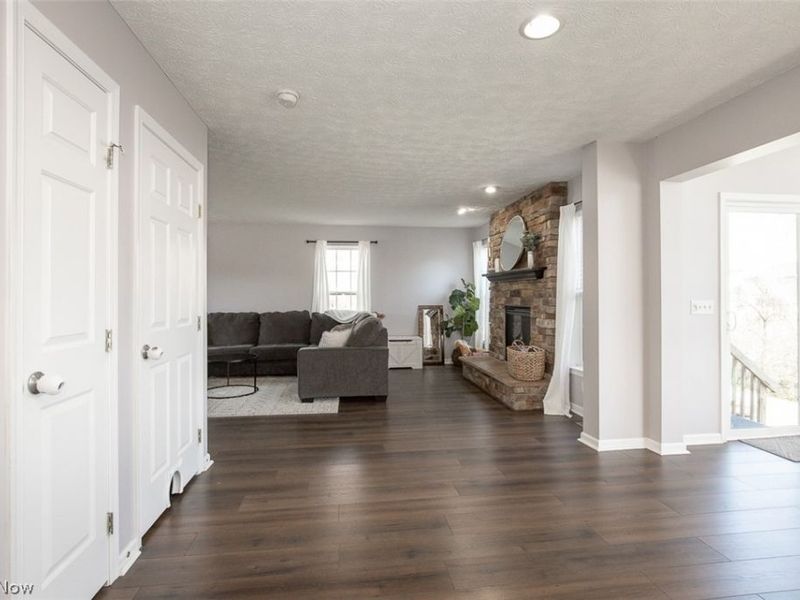 887 Woodfield Lane , Brunswick, OH 44212 Photo 11