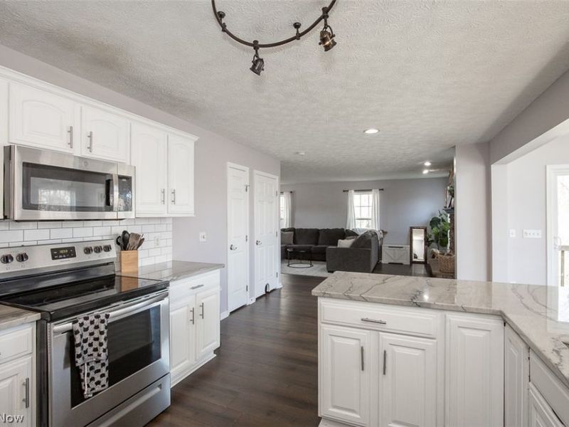 887 Woodfield Lane , Brunswick, OH 44212 Photo 14