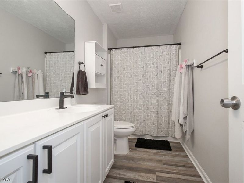 887 Woodfield Lane , Brunswick, OH 44212 Photo 22