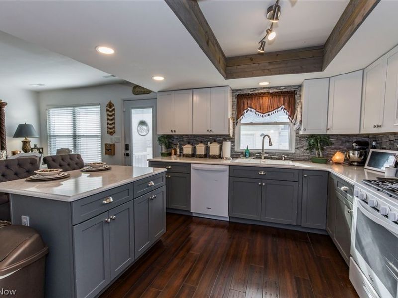 3631 Kenwood Drive , Uniontown, OH 44685 Photo 7