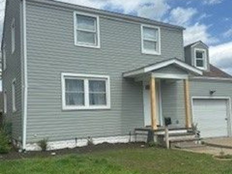 605 14th Street NE, Canton, OH 44714 Photo 1