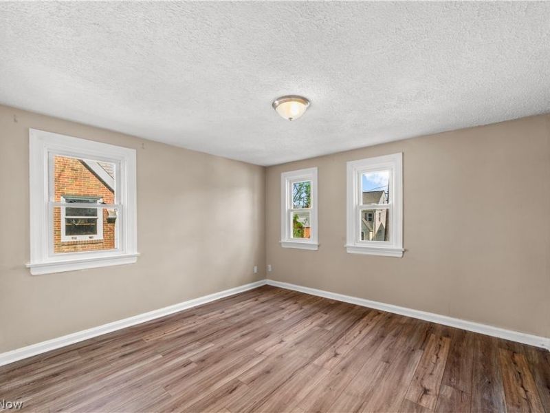 17904 Neff Road , Cleveland, OH 44119 Photo 20