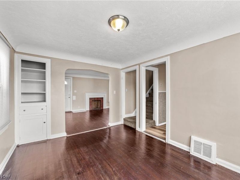 17904 Neff Road , Cleveland, OH 44119 Photo 7