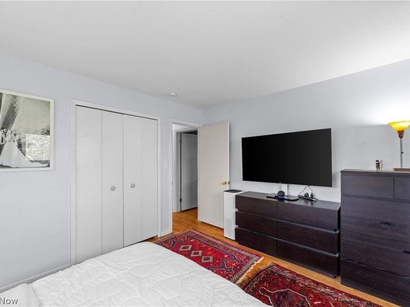 2050 Marshfield Road , Mayfield Heights, OH 44124 Photo 21