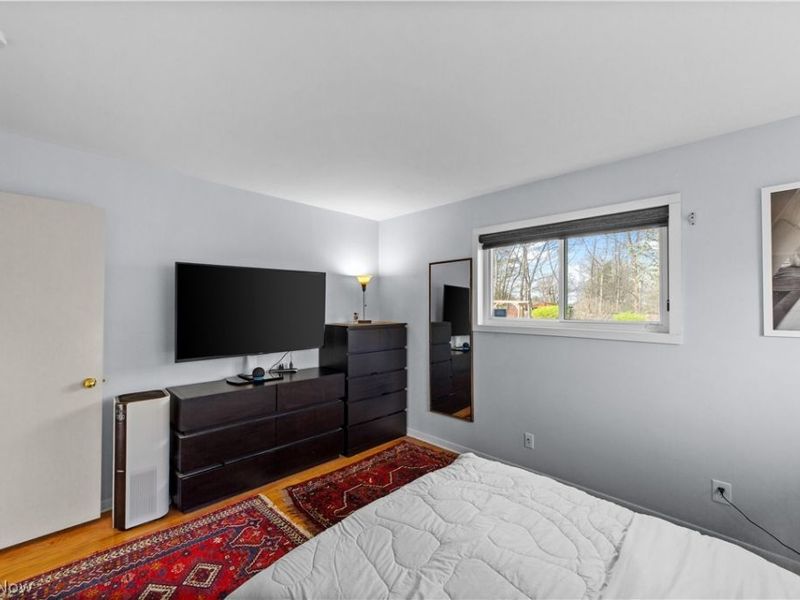 2050 Marshfield Road , Mayfield Heights, OH 44124 Photo 22