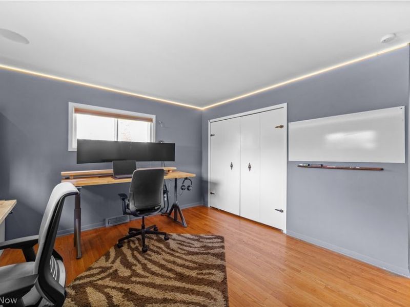 2050 Marshfield Road , Mayfield Heights, OH 44124 Photo 24