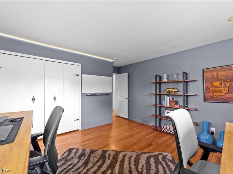 2050 Marshfield Road , Mayfield Heights, OH 44124 Photo 25