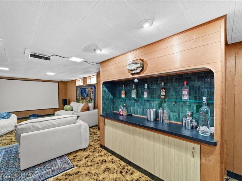 2050 Marshfield Road , Mayfield Heights, OH 44124 Photo 29