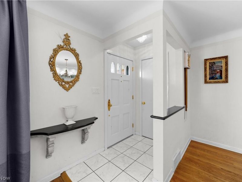 2050 Marshfield Road , Mayfield Heights, OH 44124 Photo 3