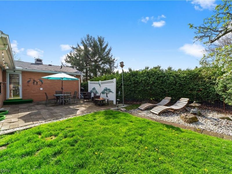 2050 Marshfield Road , Mayfield Heights, OH 44124 Photo 37