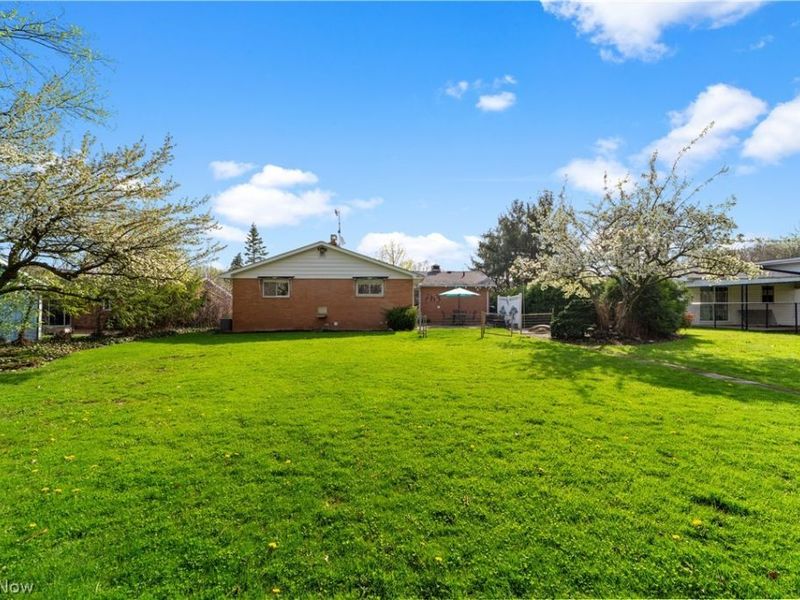 2050 Marshfield Road , Mayfield Heights, OH 44124 Photo 39