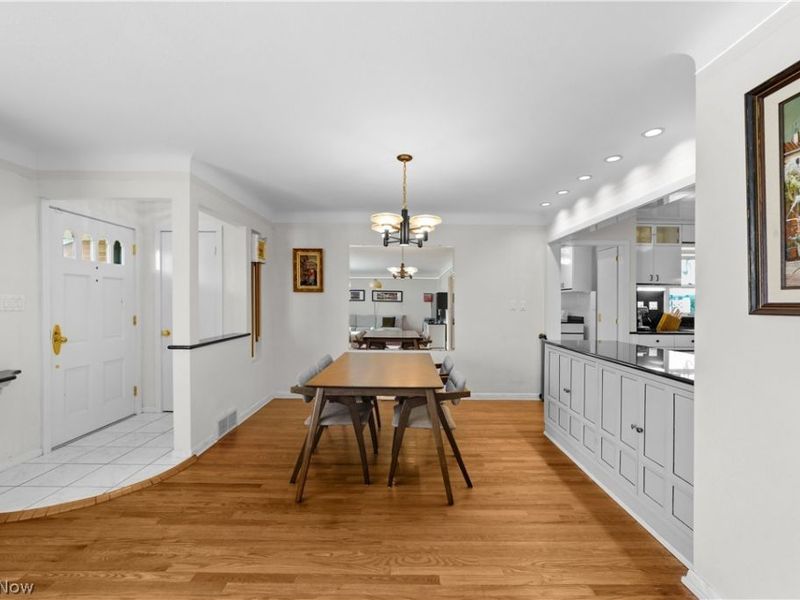 2050 Marshfield Road , Mayfield Heights, OH 44124 Photo 6