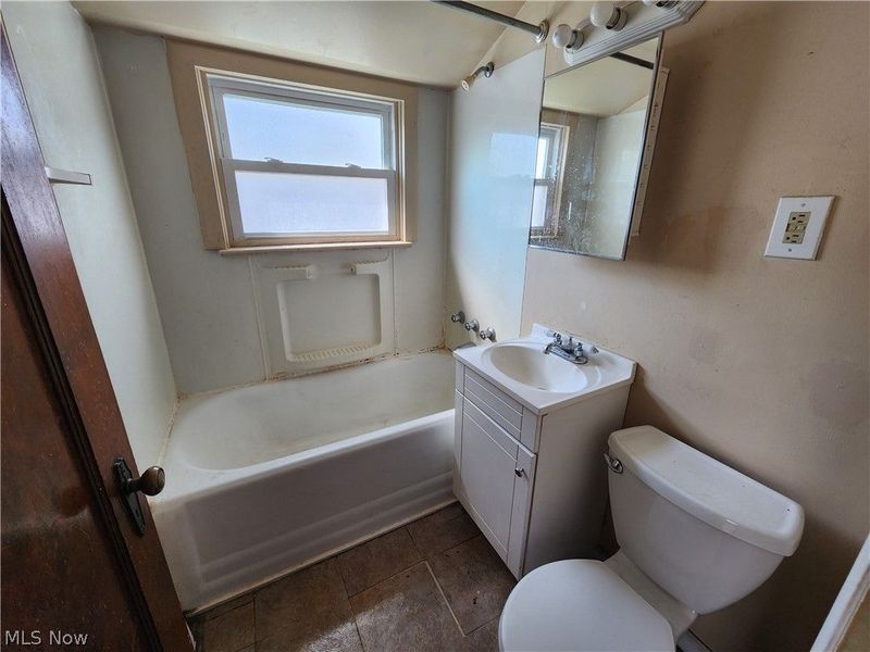 19850 Ormiston Avenue , Euclid, OH 44119 Photo 12