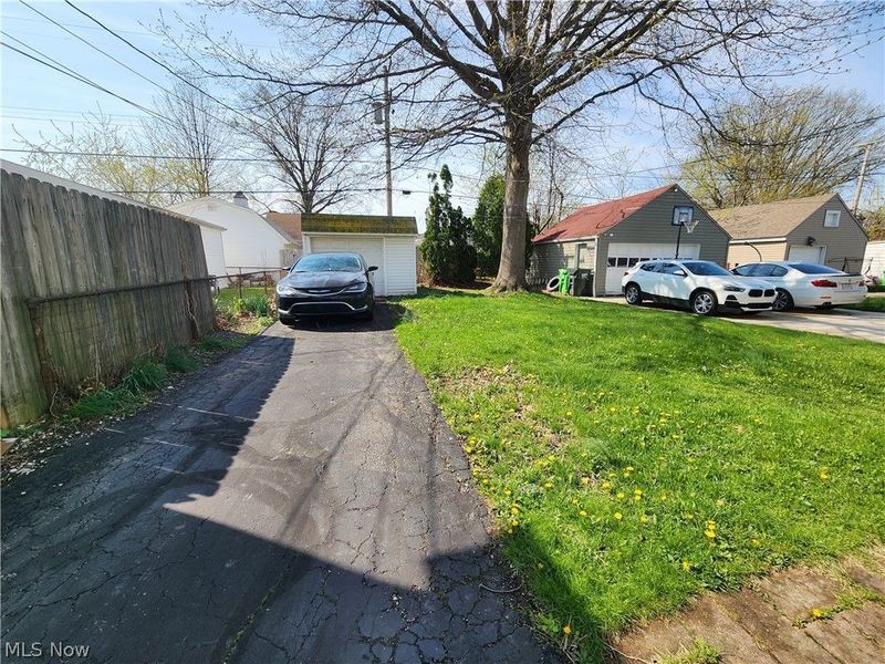 19850 Ormiston Avenue , Euclid, OH 44119 Photo 18