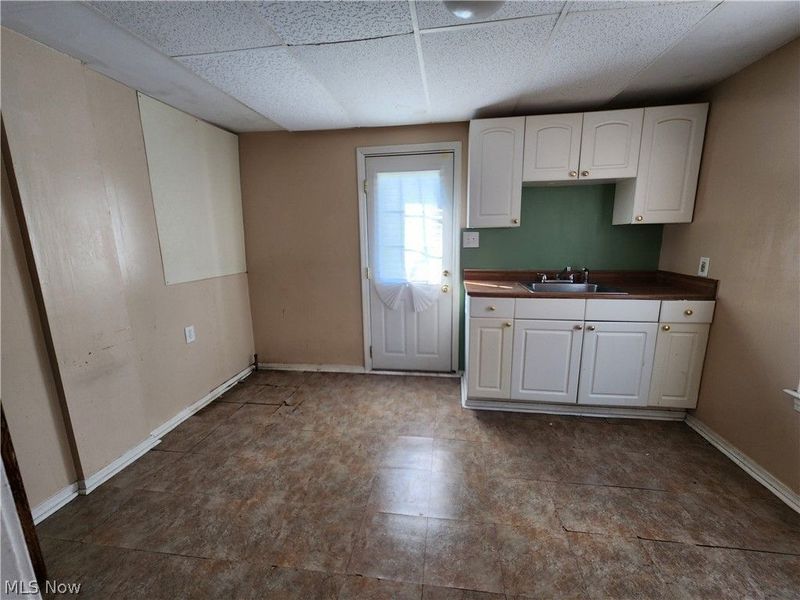 19850 Ormiston Avenue , Euclid, OH 44119 Photo 8