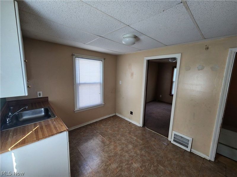 19850 Ormiston Avenue , Euclid, OH 44119 Photo 9