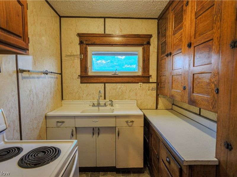 1118 N Chapel Street, Louisville, OH 44641 Photo 22