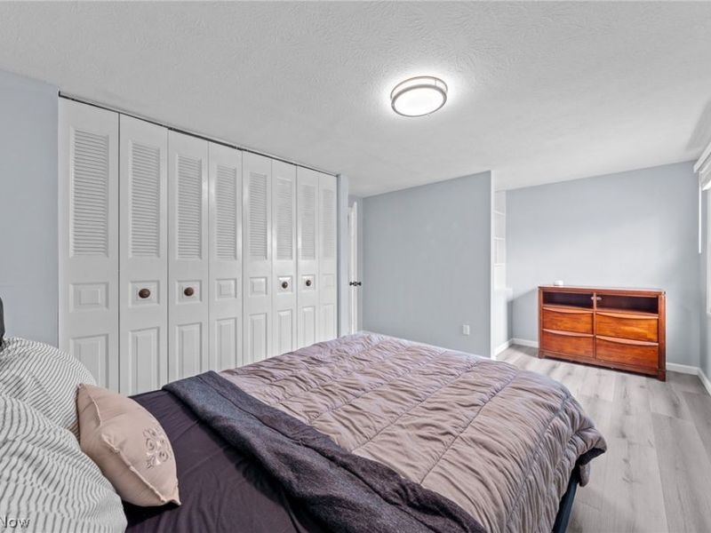 9648 E Idlewood Drive, Twinsburg, OH 44087 Photo 27