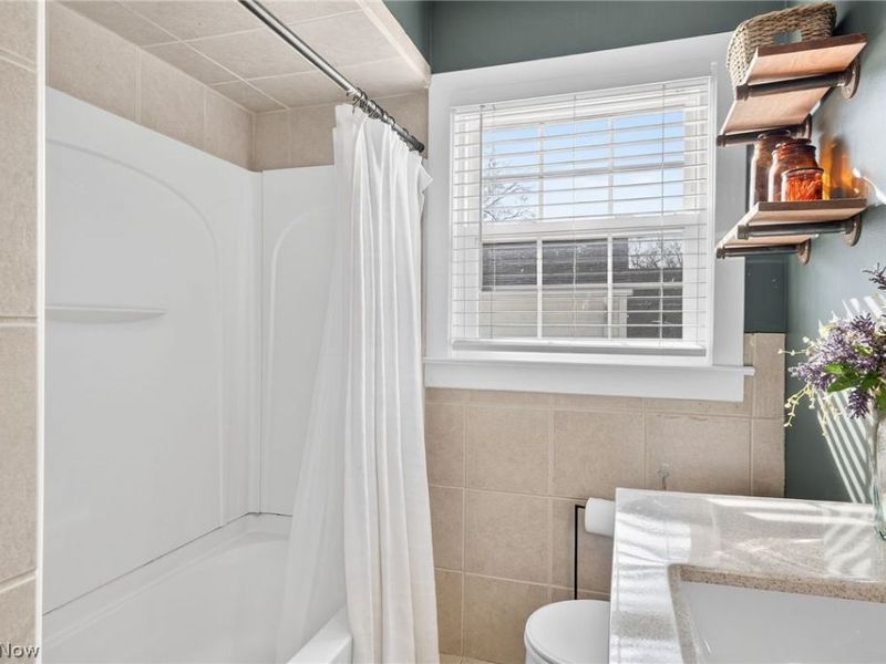 2278 8th Street , Cuyahoga Falls, OH 44221 Photo 7