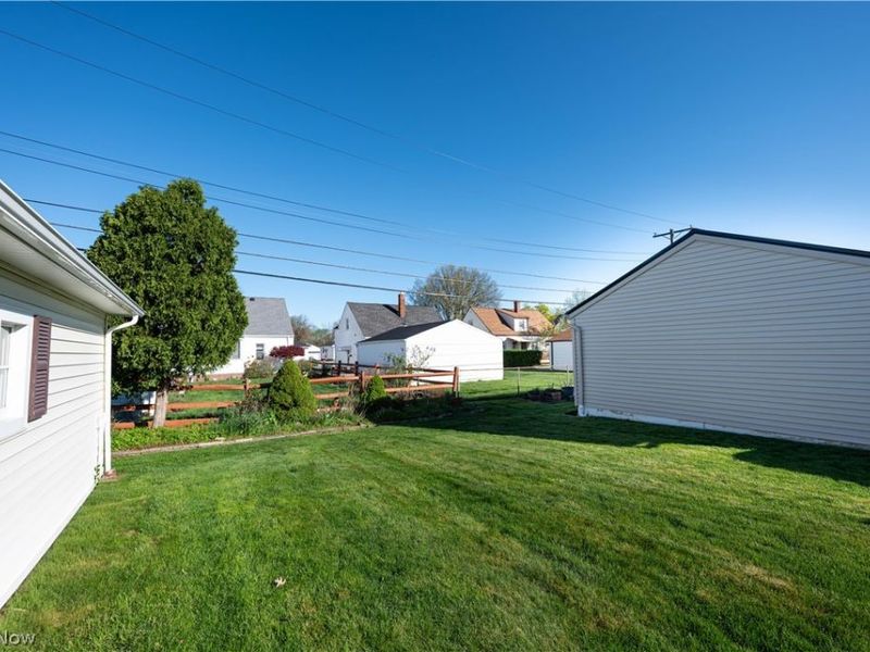 29459 Vinewood Drive , Wickliffe, OH 44092 Photo 38