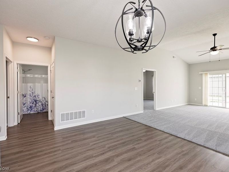 202 Silver Spring Circle , Elyria, OH 44035 Photo 12